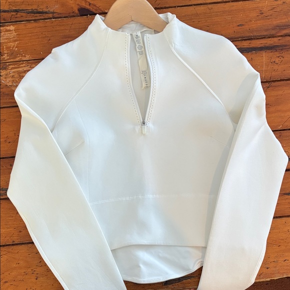 lululemon athletica White Crop Top - Picture 2 of 3